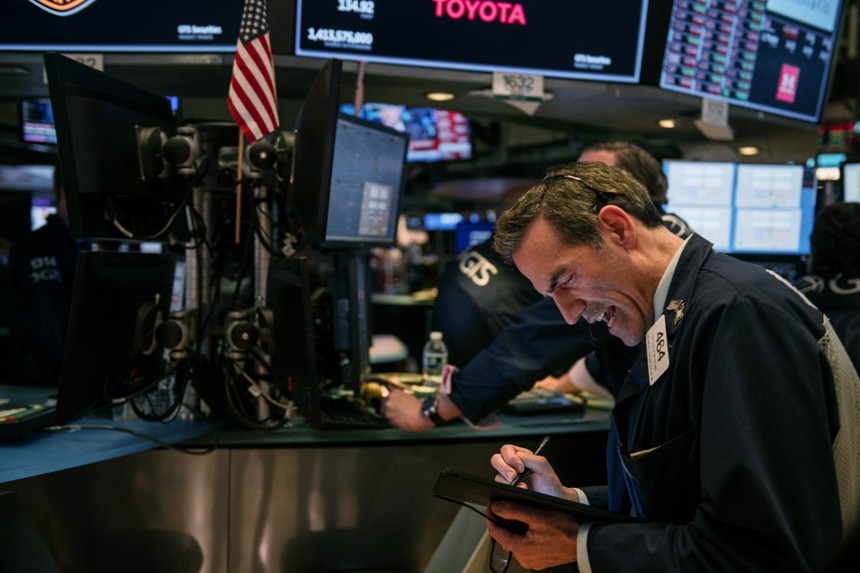 Giao dịch chứng khoán khối ngoại ngày 14/4: Bán ròng hơn 1.000 tỷ đồng, tâm điểm là cổ phiếu Vingroup